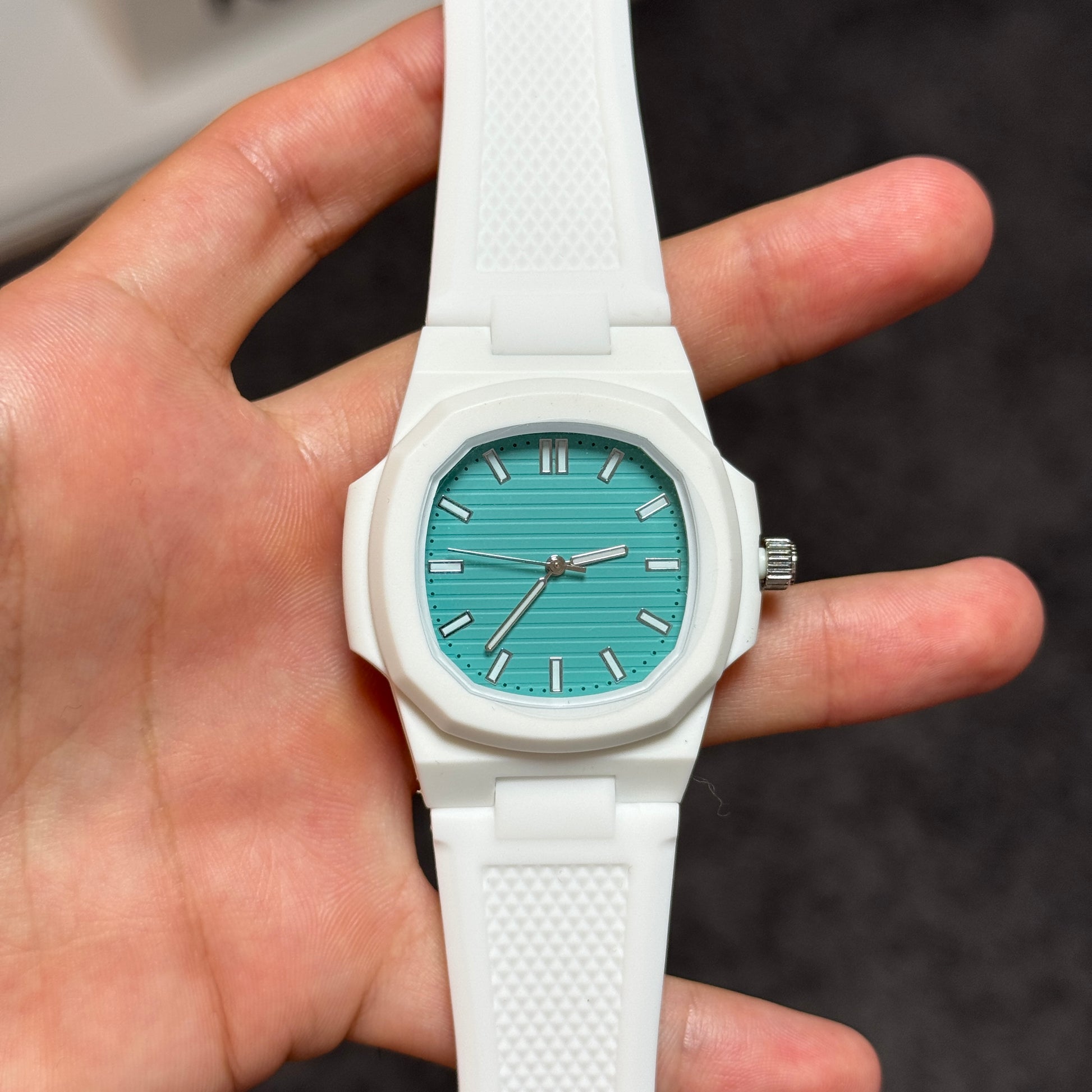 Tempori Horizon White Emerald Green