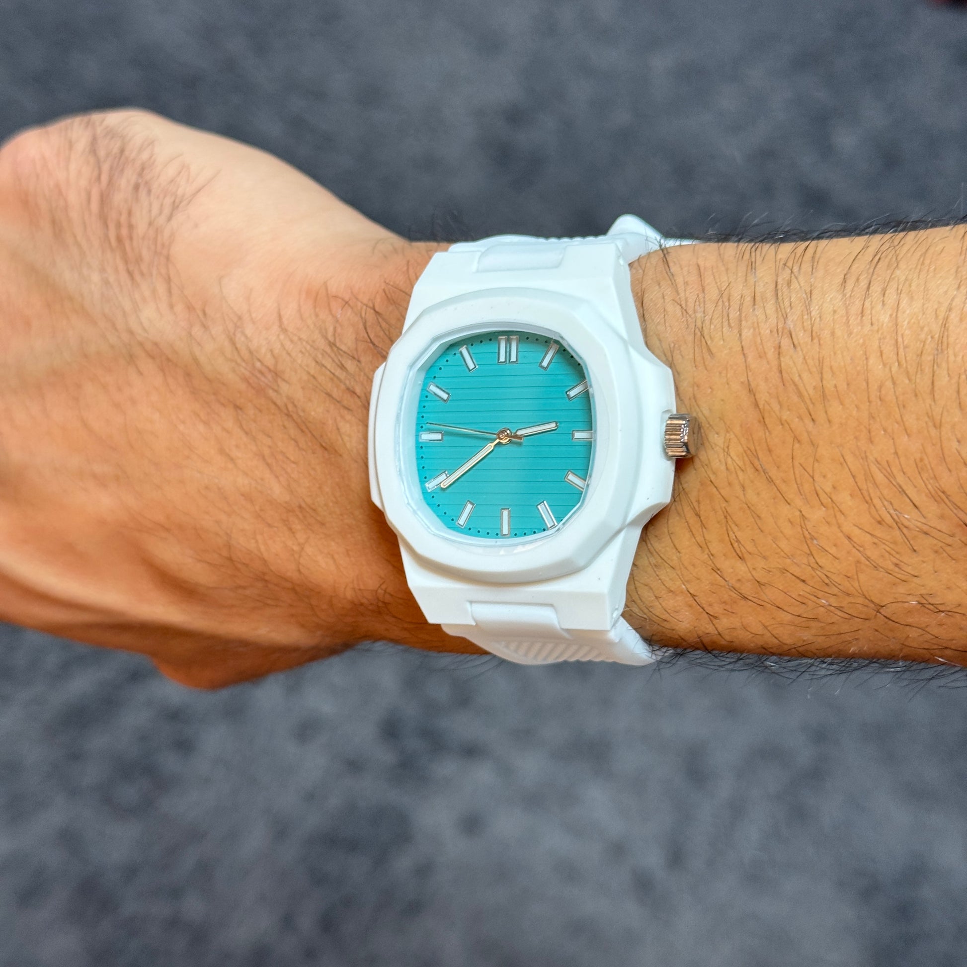 Tempori Horizon White Emerald Green